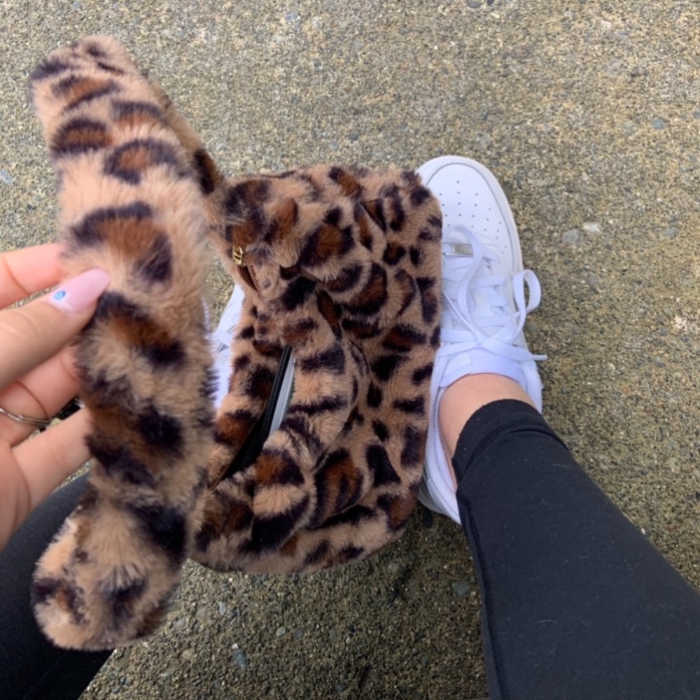 Fuzzy Leopard Print Bag